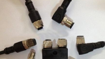 怎样正确使用精密电子连接器？