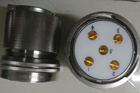 圆形连接器